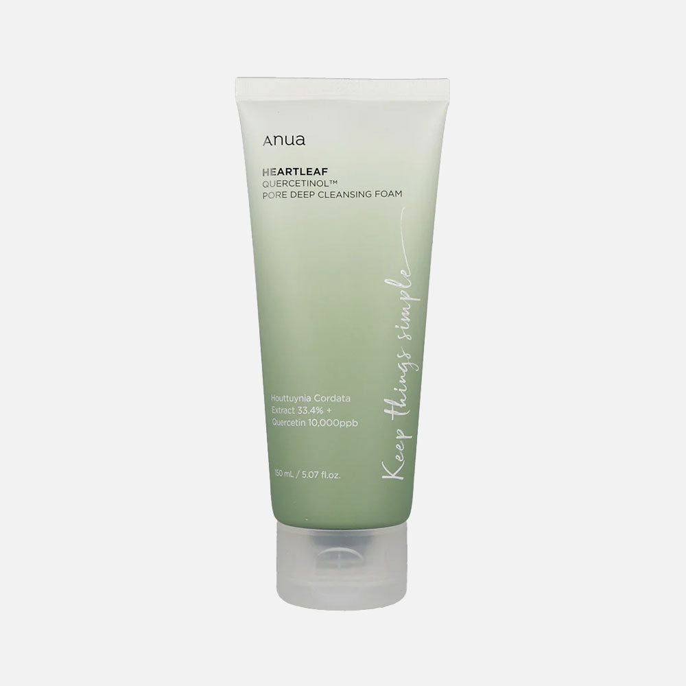 Mousse nettoyante Anua Heartleaf Quercetinol Pore Deep, 150 ml, tube vert avec étiquette blanche, produit coréen viral TikTok, skincare coréenne | Anua Heartleaf Quercetinol Pore Deep Cleansing Foam, 150 ml, green tube with white label, viral Korean product on TikTok, Korean skincare