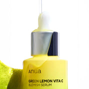 rum Anua Green Lemon Vita C Blemish pour les imperfections, 30 ml, flacon transparent avec étiquette verte, skincare coréenne | Anua Green Lemon Vita C Blemish Serum for Blemishes, 30 ml, transparent bottle with green label, Korean skincare